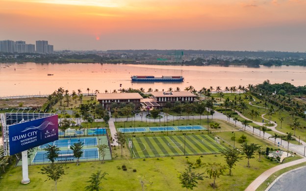 Izumi City là một đại đô thị vệ tinh phía đông TP.HCM, hưởng lợi thế hạ tầng và không gian sống xanh, bền vững.