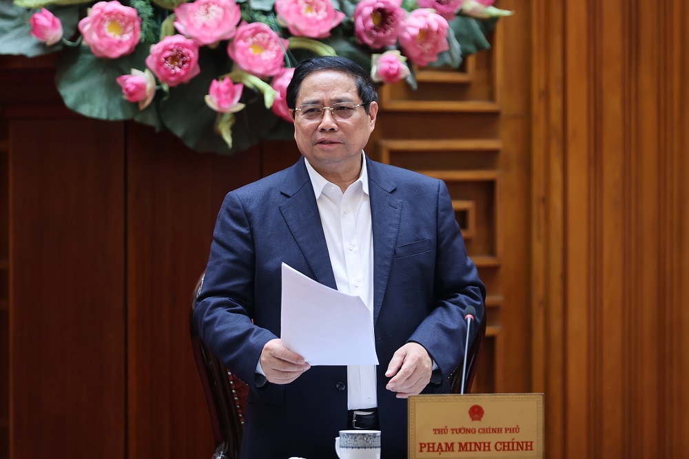 Thủ tướng nêu rõ mục tiêu cao nhất là không để thiếu năng lượng, xăng dầu trong bất cứ trường hợp nào. Ảnh: VGP.