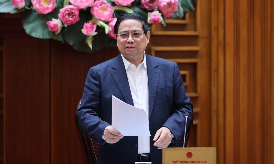 Thủ tướng nêu rõ mục tiêu cao nhất là không để thiếu năng lượng, xăng dầu trong bất cứ trường hợp nào. Ảnh: VGP.