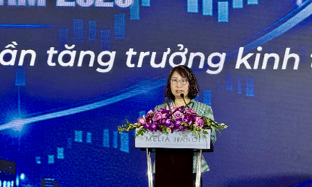 Bà Nguyễn Thị Hằng Nga, Tổng giám đốc Công ty TNHH Quản lý quỹ đầu tư chứng khoán Vietcombank - VCBF.