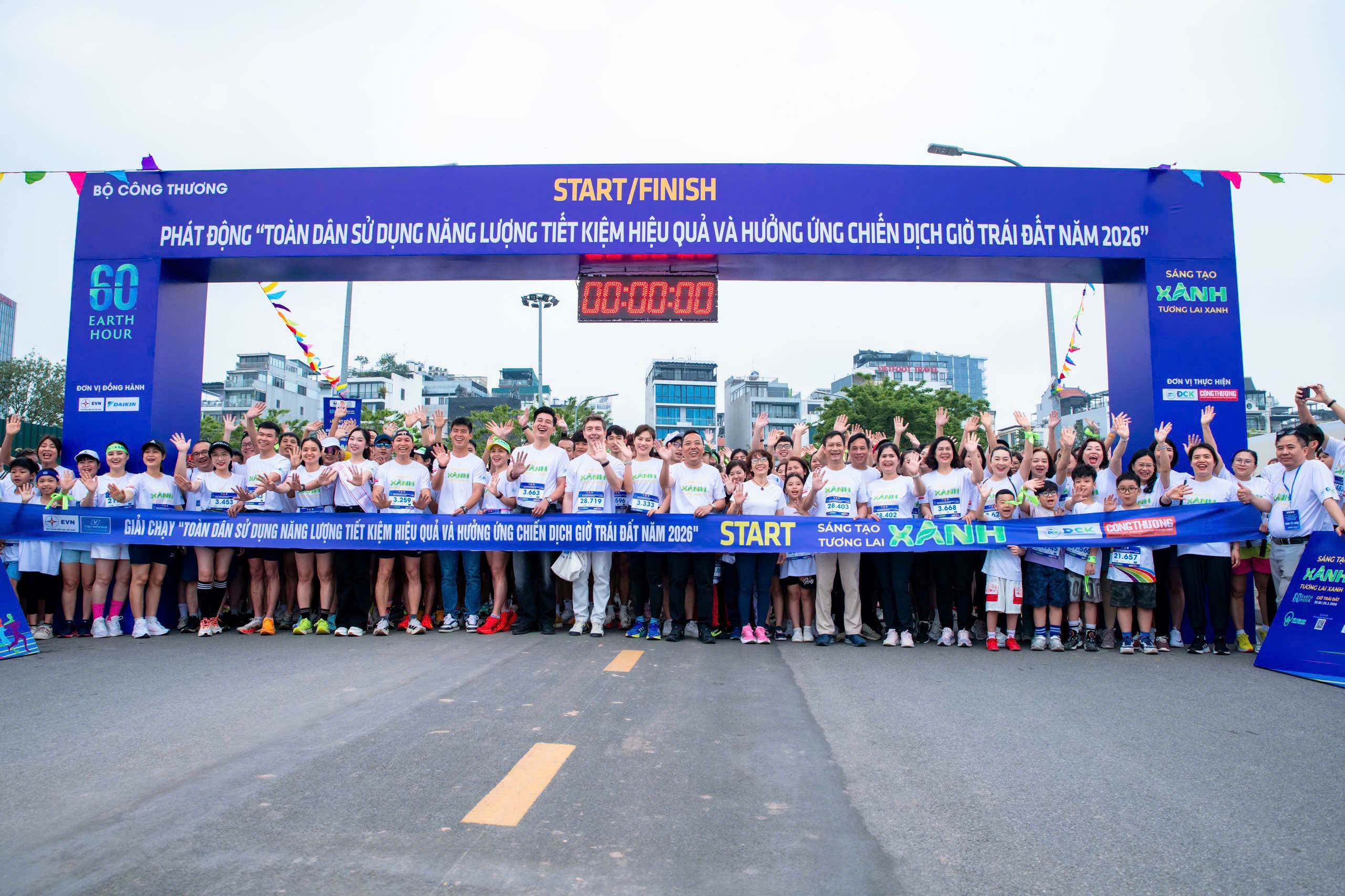 Hơn 2.000 người tham gia Giải chạy hưởng ứng Chiến dịch Giờ Trái đất năm 2026.