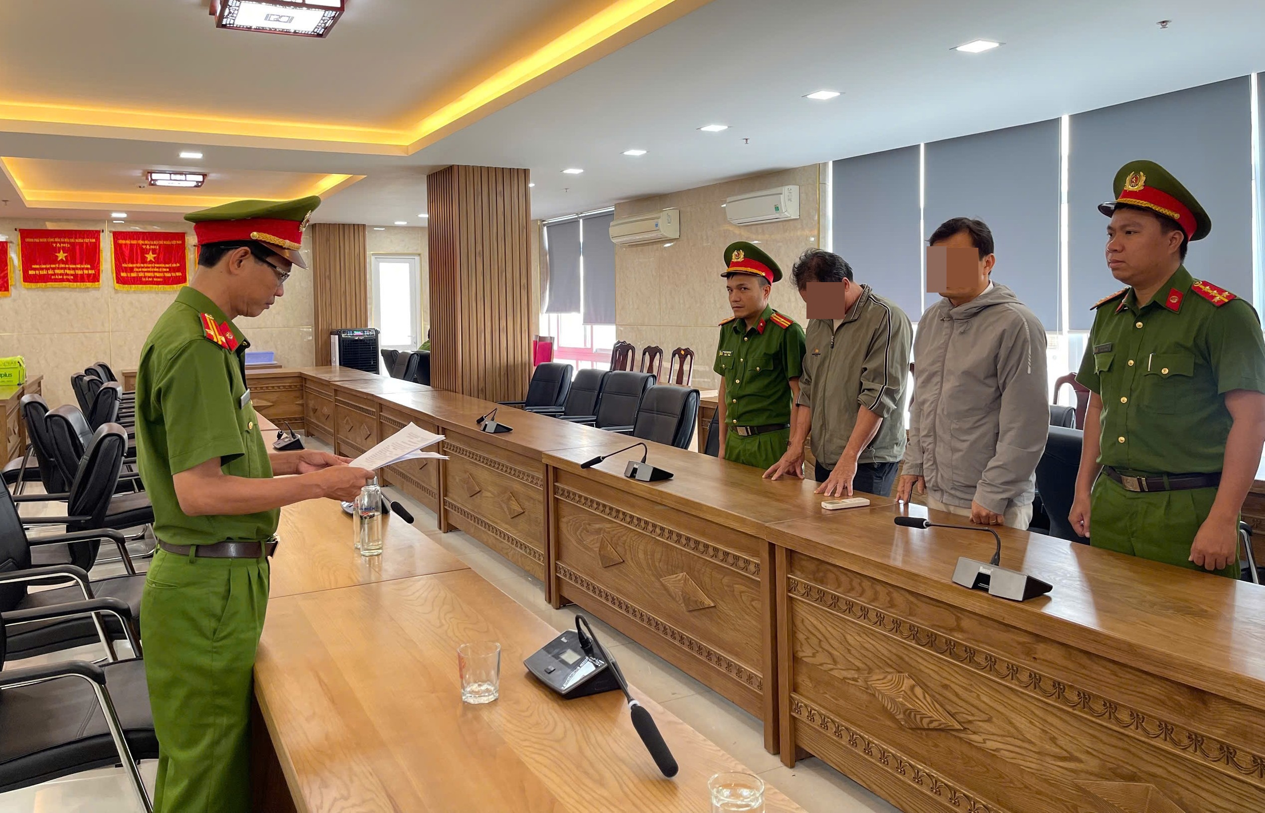 Phòng Cảnh sát kinh tế Công an TP Đà Nẵng khởi tố nhiều vụ án mua bán hóa đơn trái phép. 