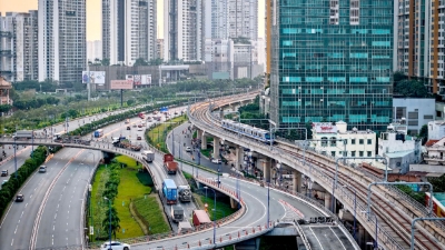 PM orders stronger price management over construction materials, accelerating key transport projects