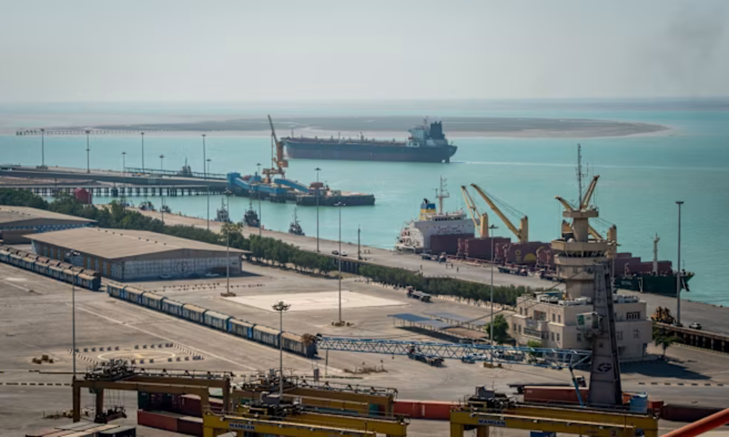 Lo thiếu lương thực, Iran cho phép tàu chở ngũ cốc đi qua eo biển Hormuz