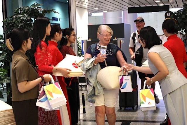 New air routes launched, connecting Da Nang with Manila and Bali