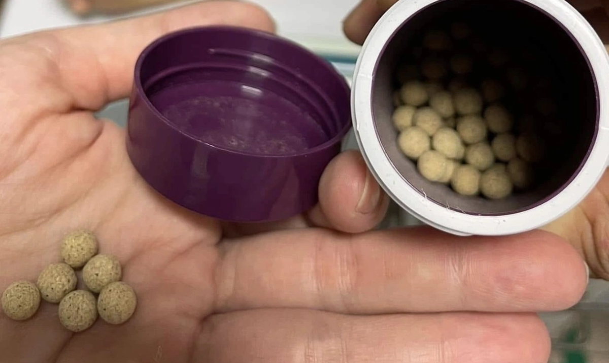 Bệnh nhân bỏ hoàn toàn thuốc hạ đường huyết đang dùng để uống 