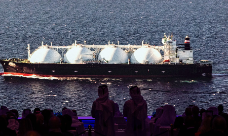 Thế giới bên “bờ vực” gián đoạn nguồn cung LNG