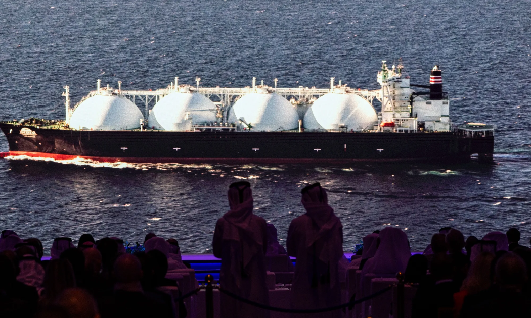 Thế giới bên “bờ vực” gián đoạn nguồn cung LNG