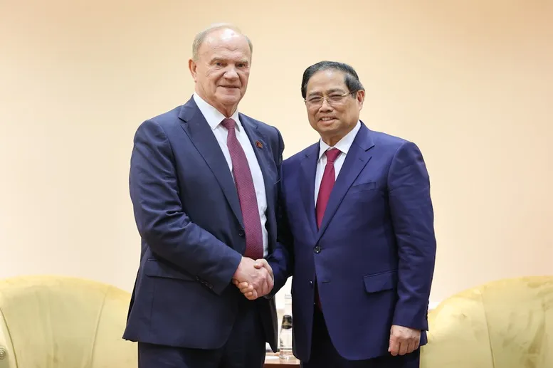 Thủ tướng Chính phủ Phạm Minh Chính tiếp đồng chí Gennady Zyuganov, Chủ tịch Đảng Cộng sản Liên bang Nga - Ảnh: VGP