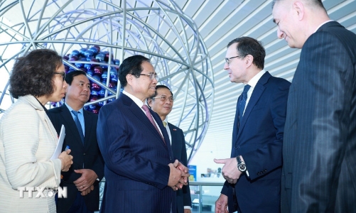 Thủ tướng Phạm Minh Chính tìm hiểu về năng lượng hạt nhân, tàu điện ngầm của Nga