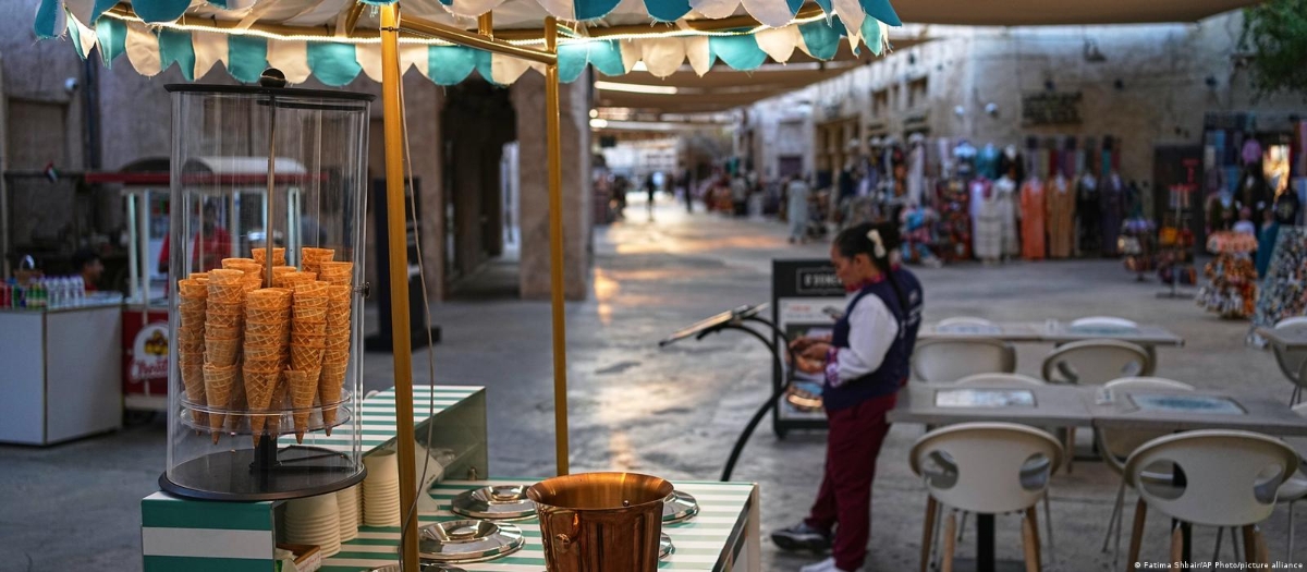 Các nhà phân tích tin rằng thời gian kéo dài của cuộc chiến sẽ đóng vai trò quan trọng trong việc xác định mức độ thiệt hại về uy tín và tốc độ rút lui của các nhà đầu tư. Nhà phân tích Jim Krane, Viện Baker, Đại học Rice, nói với hãng tin Reuters: 