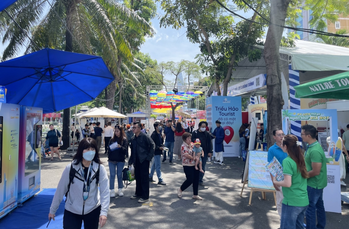 Khung cảnh nhộn nhịp của&nbsp;Ngày hội du lịch TP.HCM lần thứ 21 - năm 2025.&nbsp;