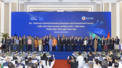 [Phóng sự ảnh]: Diễn đàn Kinh doanh và Đầu tư EU -Việt Nam – Chiến lược Cửa ngõ Toàn cầu
