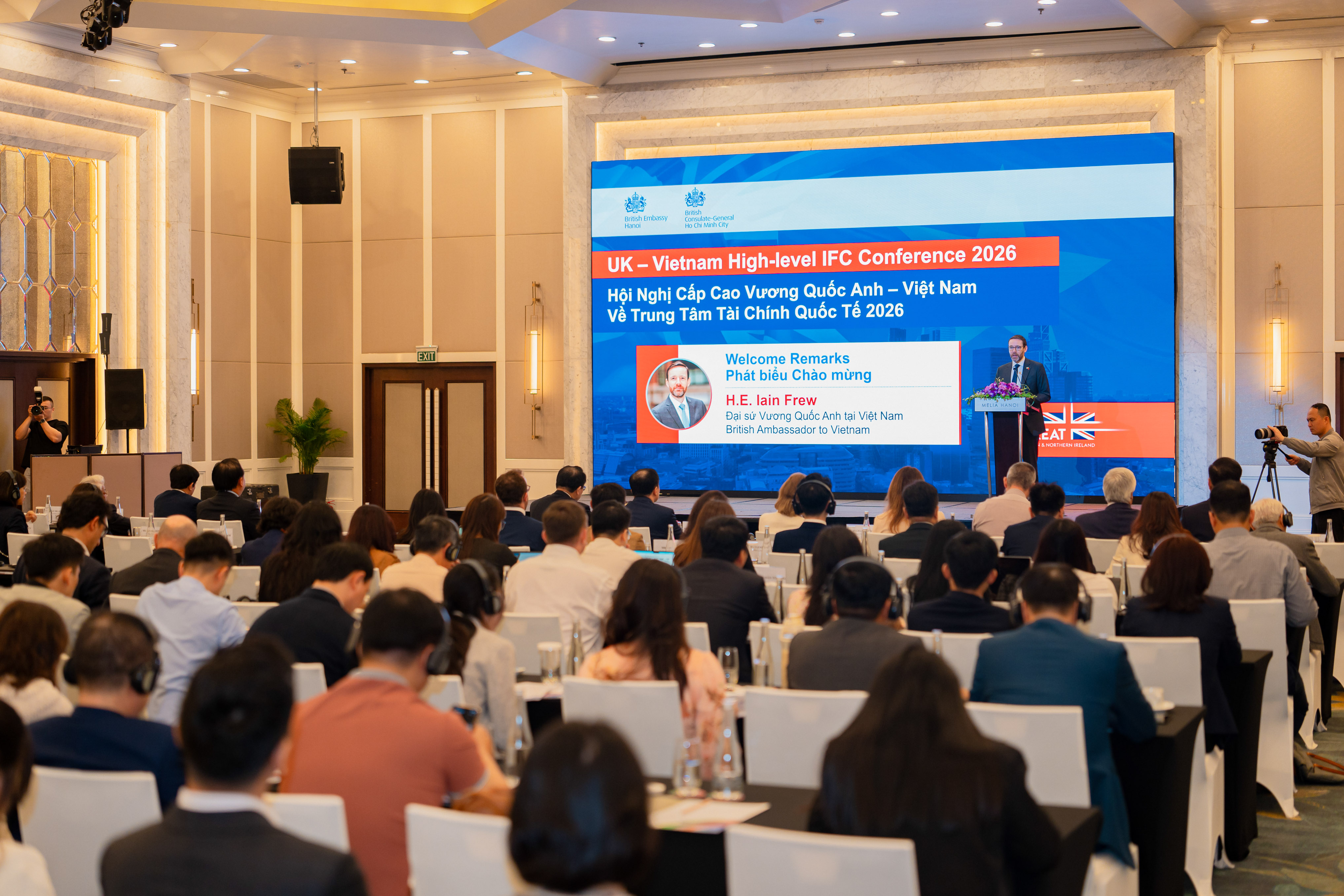 Bộ Công Thương đánh giá cao báo cáo “Phát triển thị trường phái sinh hàng hóa" do Anh bàn giao. 