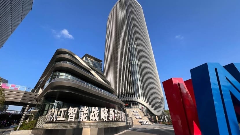 Trung tâm Đổi mới Mô hình Nền tảng Thượng Hải - một đầu mối quan trọng trong phát triển các mô hình AI quy mô lớn. Ảnh: CNA/Bong Xin Ying