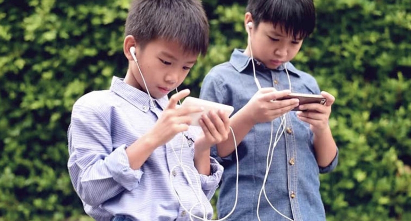 Vietnam approves program to protect children in cyberspace for 2026–2030