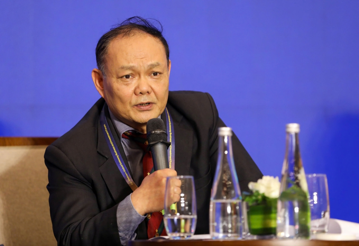 Ông Dương Hồng Anh, Phó Cục trưởng Cục Đường sắt Việt Nam phát biểu tại toạ đàm. Ảnh: Việt Dũng