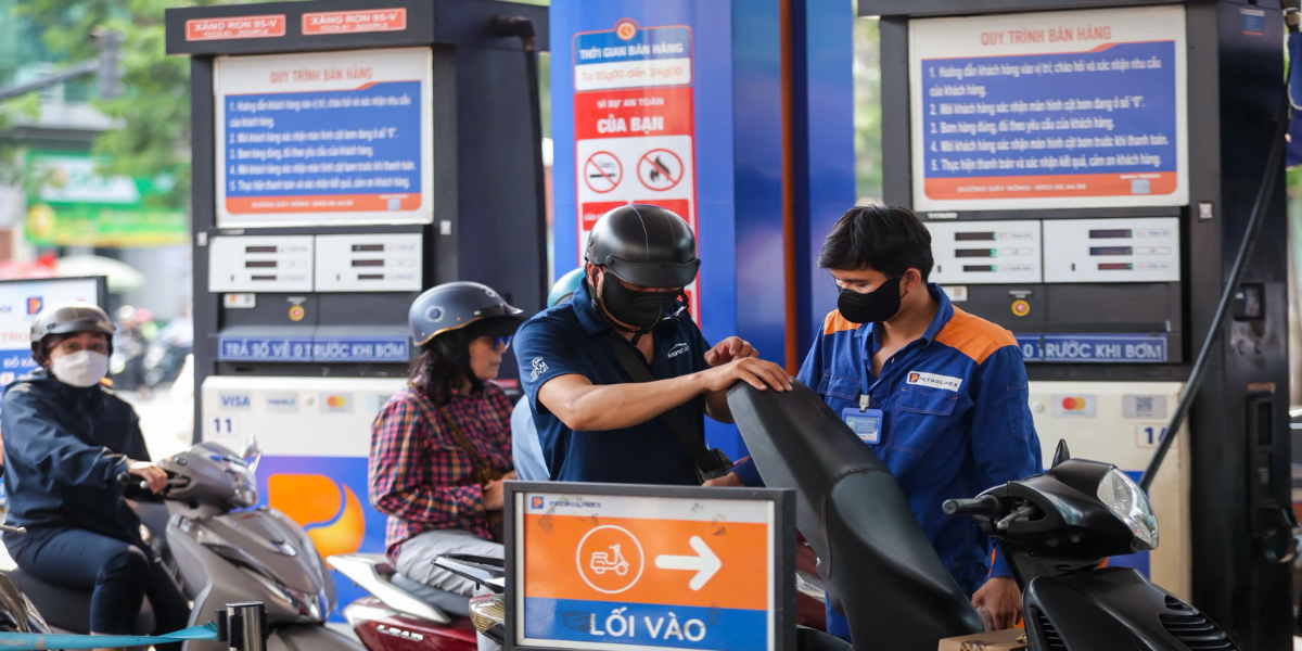 Đề xuất giảm tới 50% thuế bảo vệ môi trường để hạ nhiệt giá nhiên liệu