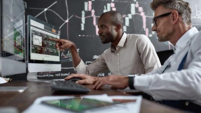 Khối ngoại tiếp tục bán ròng 1.000 tỷ đồng trước thềm rà soát nâng hạng