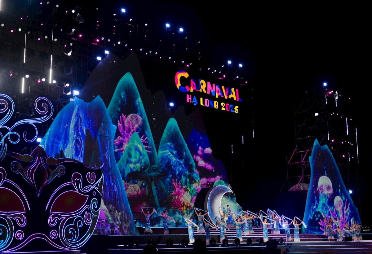 Những năm qua, Carnaval Hạ Long được coi là đặc sản của Quảng Ninh.