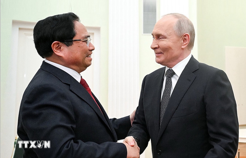 Prime Minister Pham Minh Chinh meets Russian President Putin in Moscow