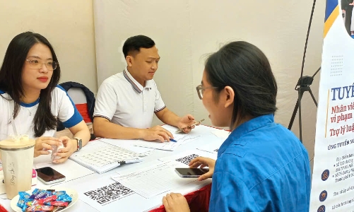 Hà Nội: Giới thiệu gần 2.000 cơ hội việc làm cho thanh niên