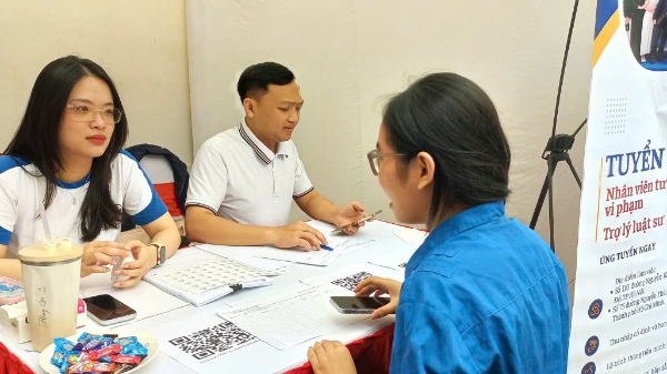 Hà Nội: Giới thiệu gần 2.000 cơ hội việc làm cho thanh niên