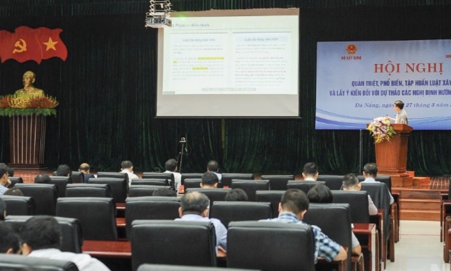 Tham luận của đại biểu tại hội nghị.