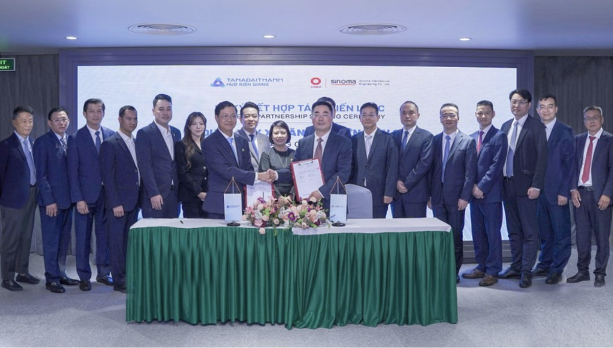Tập đoàn Tân Á Đại Thành chính thức ký kết thỏa thuận hợp tác chiến lược với Sinoma International Engineering,