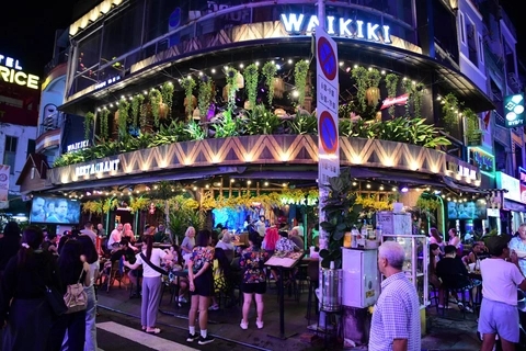 Do vướng các quy định pháp luật, Sở Công thương TP.HCM không thể vận dụng các quy định vận hành kinh tế ban ngày để tham mưu, đề xuất cấp phép cho hoạt động kinh tế đêm.