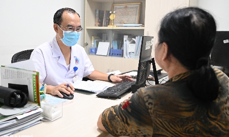 Chi phí điều trị cho người cao tuổi cao gấp gần 10 lần người trẻ.