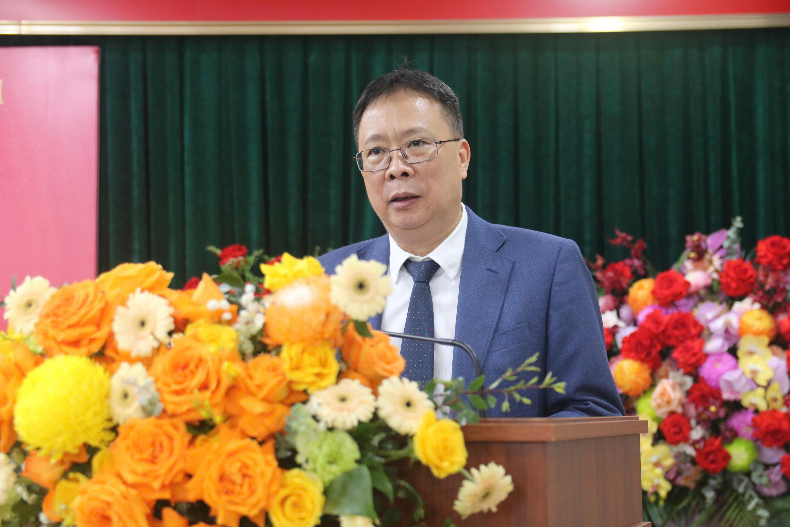 Bí thư Đảng ủy VUSTA Châu Văn Minh phát biểu tại buổi lễ.