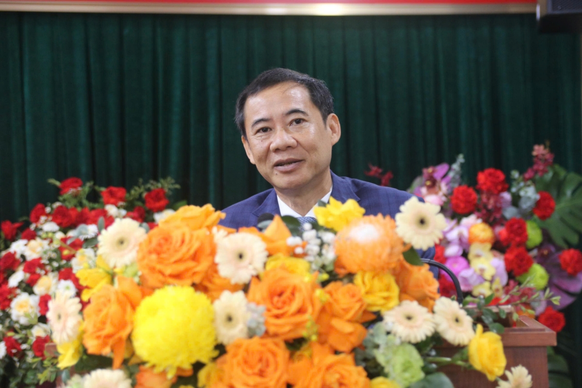 Ông Nguyễn Thái Học, Phó Bí thư Đảng ủy Mặt trận Tổ quốc, các đoàn thể Trung ương: 