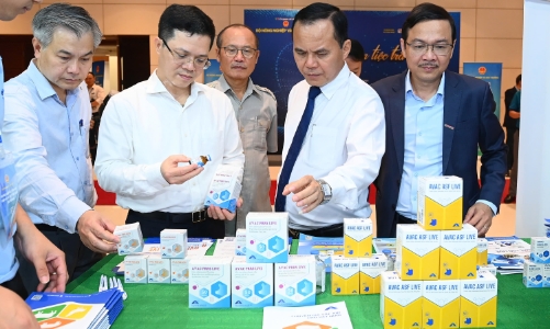 Đột phá khoa học công nghệ tạo nền tảng phát triển ngành chăn nuôi Việt Nam