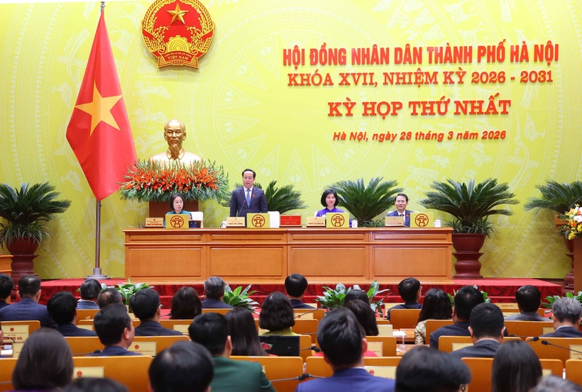 Thường trực HĐND thành phố Hà Nội chủ trì kỳ họp. Ảnh: TTXVN