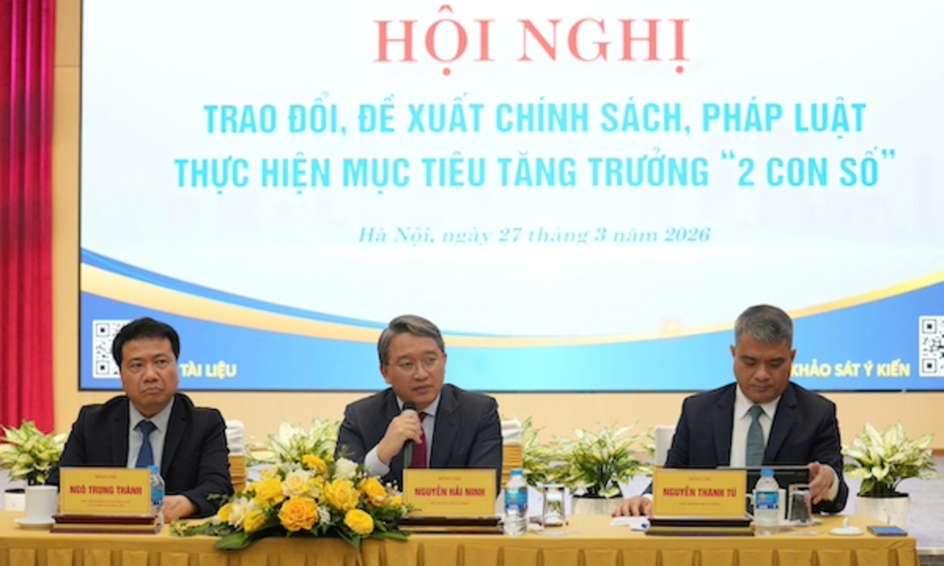 Xây dựng hệ thống pháp luật, tạo nền tảng cho mục tiêu tăng trưởng “hai con số”