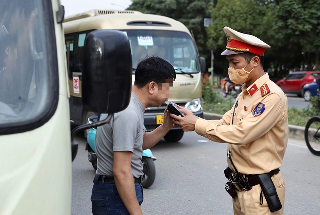 Decree 100 on handling traffic violations to be abolished from mid-May