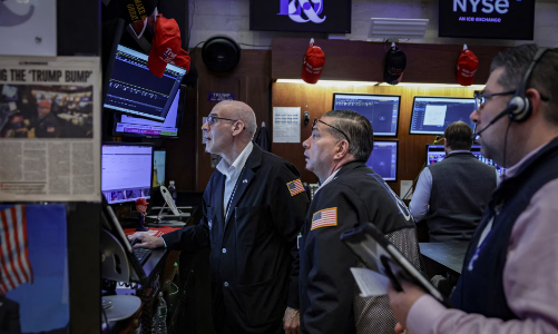 Chứng khoán Mỹ tiếp tục “đỏ lửa” khi giá dầu đóng cửa trên 110 USD/thùng