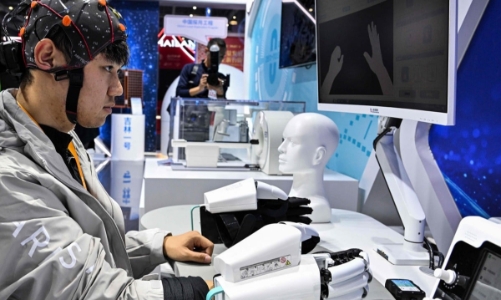 Cuộc đua giao diện não - máy: Mỹ hụt hơi trước Trung Quốc sau hai thập kỷ dẫn dắt