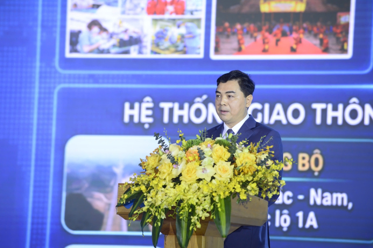 Chủ tịch tỉnh Thanh Hóa cam kết đồng hành cùng nhà đầu tưTỉnh Thanh Hóa cam kết tiếp tục cải thiện mạnh mẽ môi trường đầu tư kinh doanh; bảo đảm môi trường đầu tư ổn định, an toàn, minh bạch và cạnh tranh.