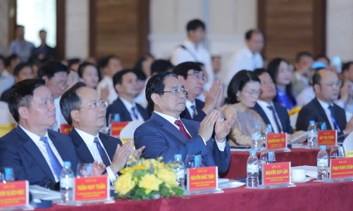 Doanh nghiệp hãy lắng nghe bằng sự chân thành, chia sẻ bằng trái tim, hành động bằng sản phẩm