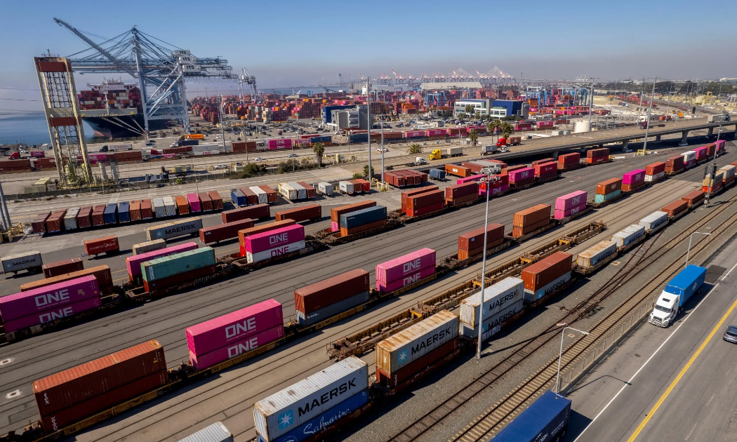 Thay đổi thương mại Mỹ - Trung sau 1 năm kể từ “ngày giải phóng”