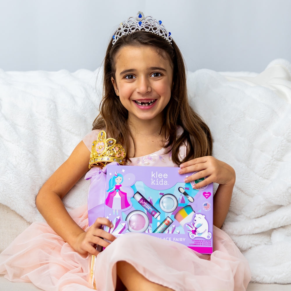 Bộ sản phẩm trang điểm cho trẻ em từ&nbsp;Klee Naturals.