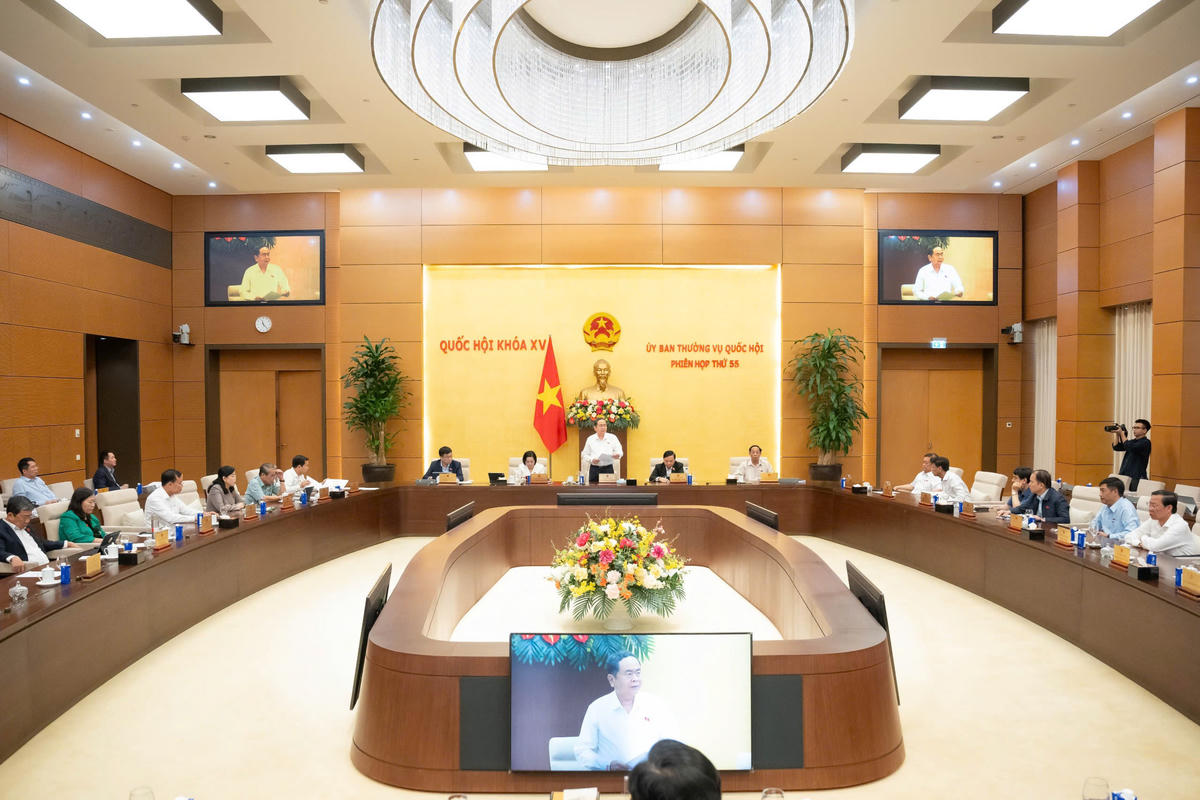 Toàn cảnh phiên họp thứ 55 của Uỷ ban Thường vụ Quốc hội