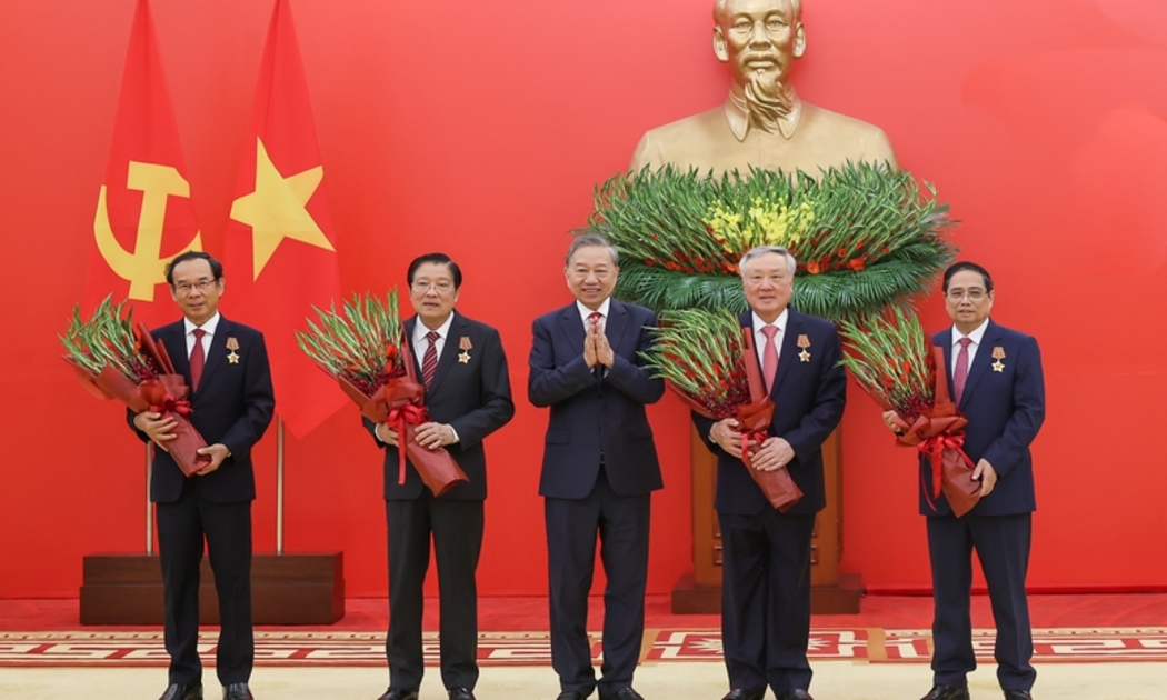 Tổng Bí thư Tô Lâm trao Huân chương Quân công cho một số lãnh đạo Đảng, Chính phủ