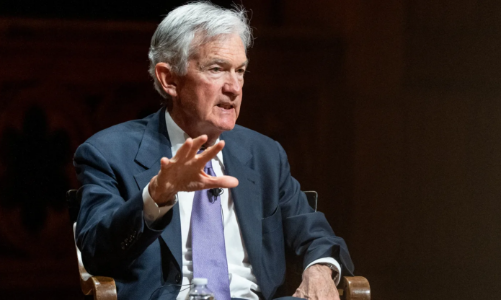 Giới chức Fed phát tín hiệu có thể ngừng giảm lãi suất