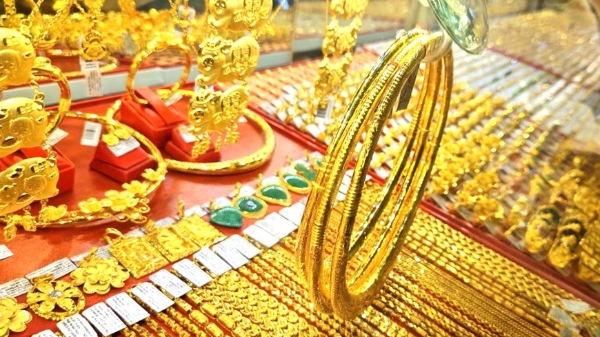 Giá vàng trong nước biến động thất thường vào phiên cuối tháng 3