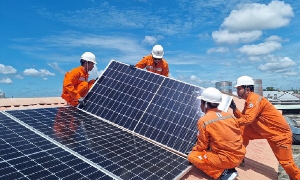 Tiết kiệm điện và điện mặt trời mái nhà: Hai trụ cột đảm bảo an ninh năng lượng 