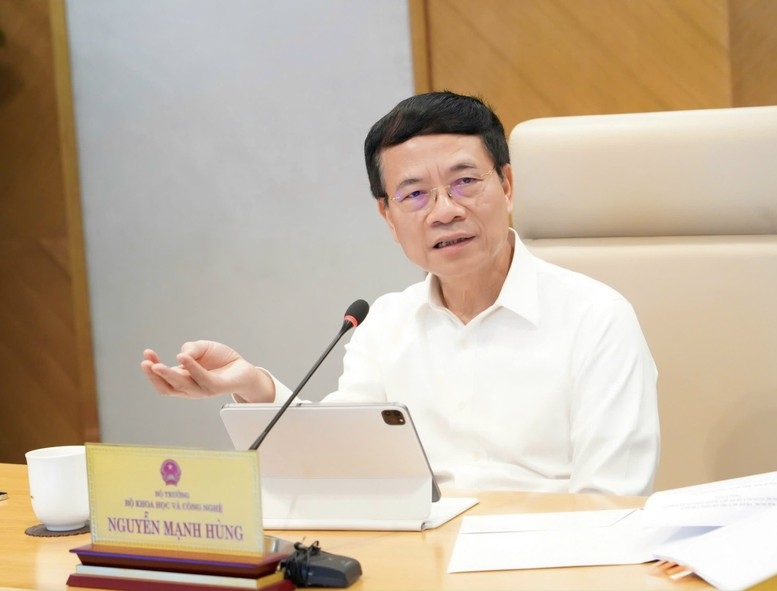 Bộ trưởng Bộ Khoa học và Công nghệ Nguyễn Mạnh Hùng. 