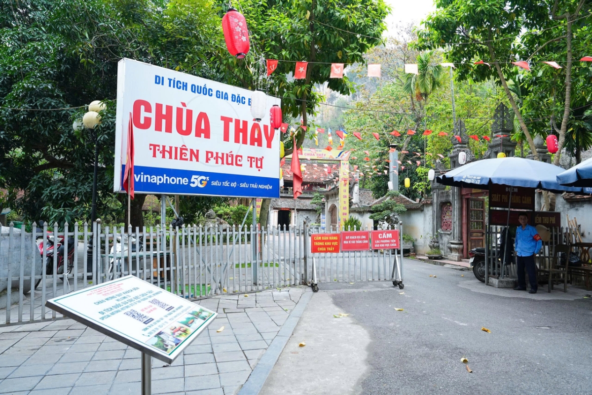 Hiện tại, nhiều địa danh nổi tiếng của Hà Nội đã áp dụng vé điện tử, thuyết minh tự động,&nbsp;mã QR Code...